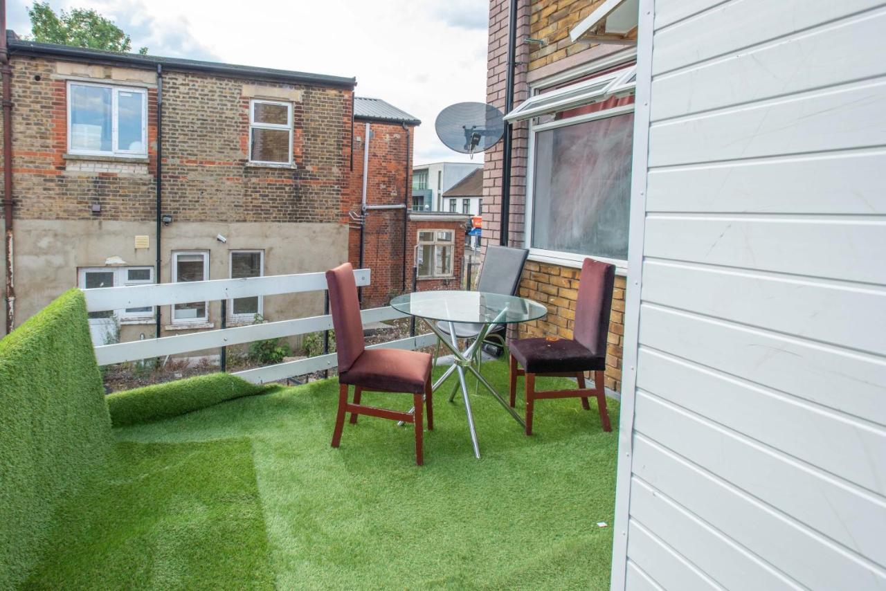 Modern Apartments In Bromley, Greater London Near Tesco And Sundridge Park Station 외부 사진