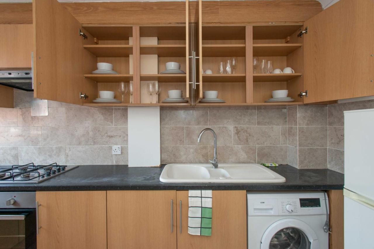 Modern Apartments In Bromley, Greater London Near Tesco And Sundridge Park Station 외부 사진