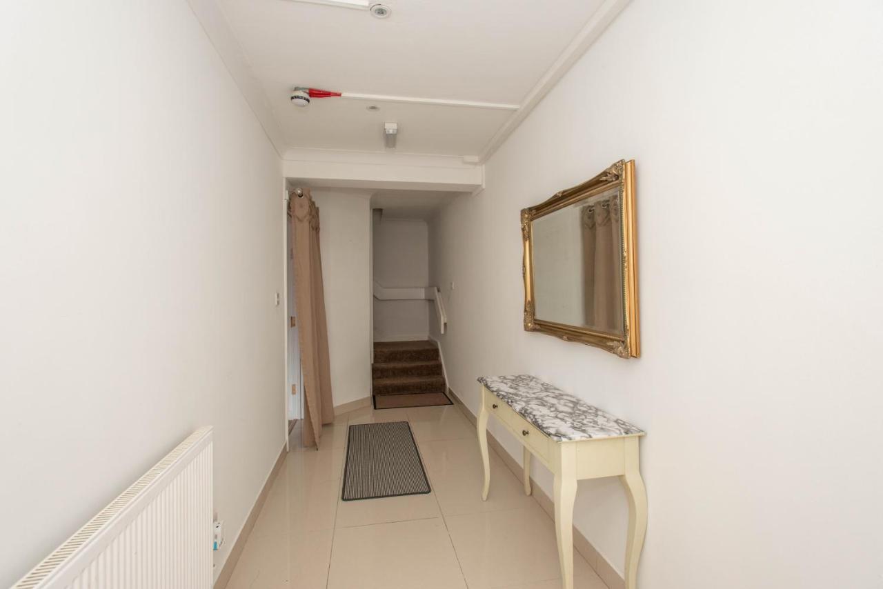 Modern Apartments In Bromley, Greater London Near Tesco And Sundridge Park Station 외부 사진