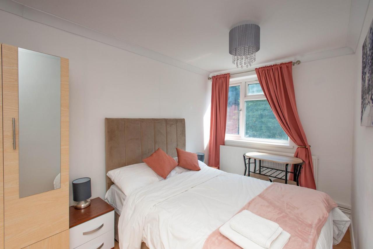 Modern Apartments In Bromley, Greater London Near Tesco And Sundridge Park Station 외부 사진