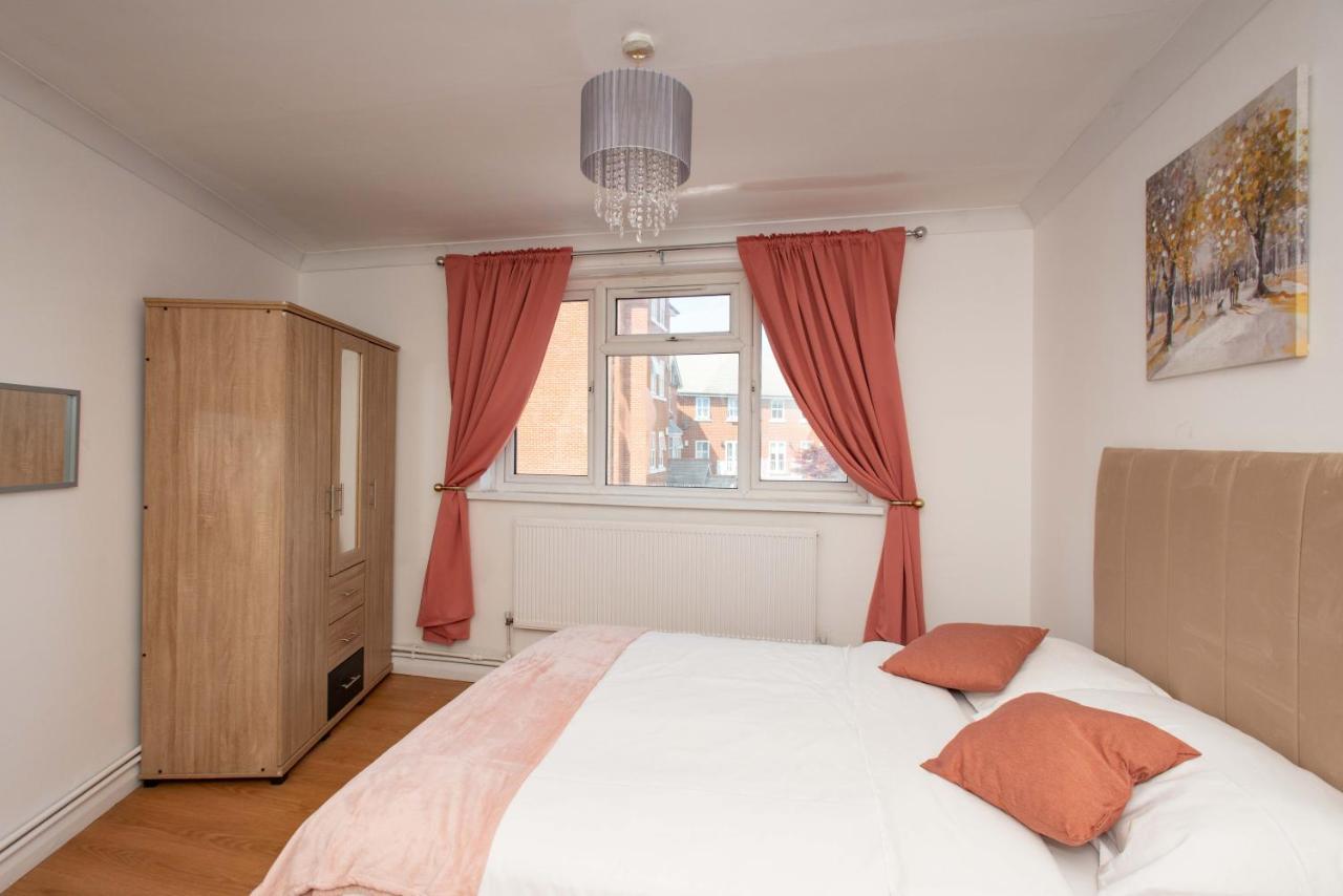 Modern Apartments In Bromley, Greater London Near Tesco And Sundridge Park Station 외부 사진